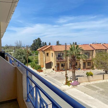 Summer Getaway: Stunning 1 Bedroom Apartment! Polis المظهر الخارجي الصورة