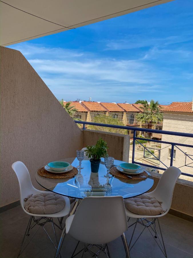 Summer Getaway: Stunning 1 Bedroom Apartment! Polis المظهر الخارجي الصورة